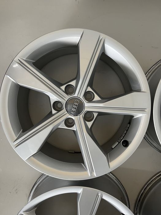 Оригинални джанти 17 цола 5х112 за Ауди А4 Б9/Audi A4 B9