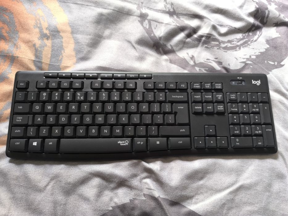Kit Logitech MK295 Silent Wireless – Impecabil, ca nou