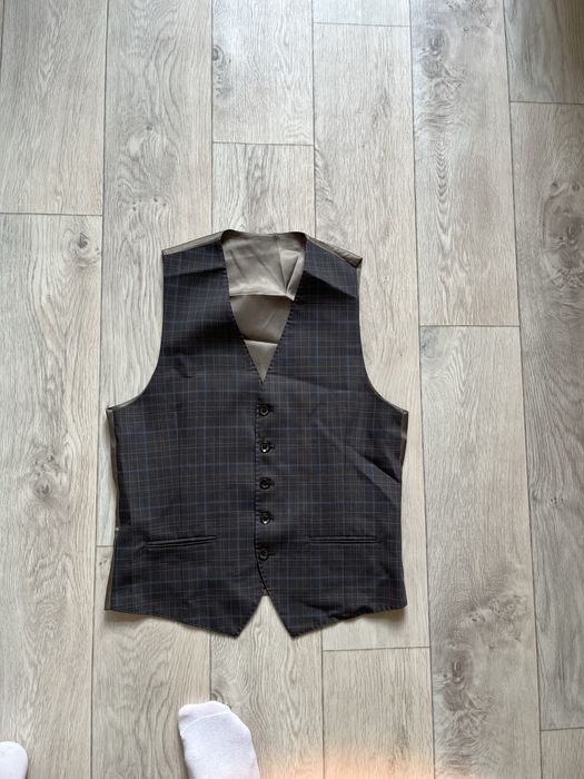 Костюм тройка классический