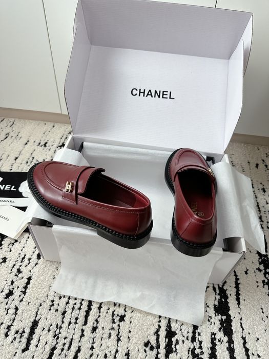 Pantofi loafer Prada, piele naturala