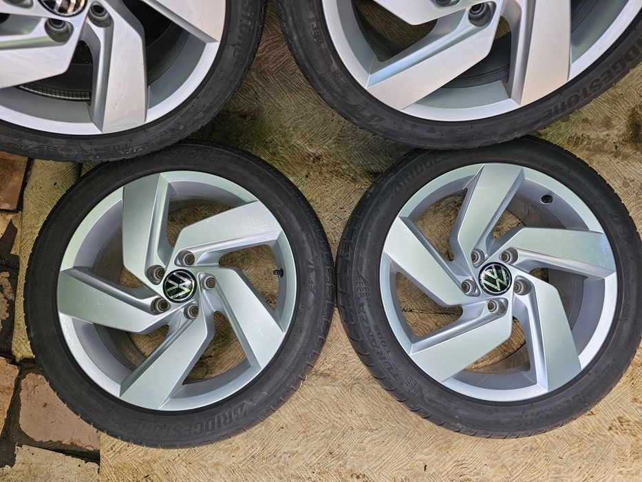 Jante aliaj 17" Volkswagen/ Skoda/ Seat cu anvelope 225/45/17
