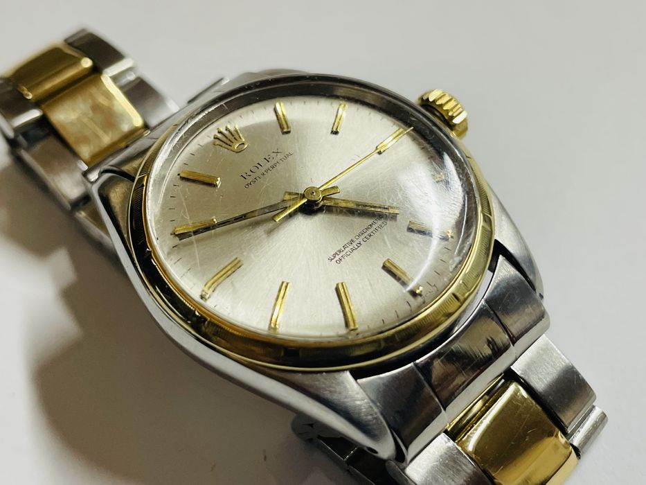 Rolex aur cu otel vintage.