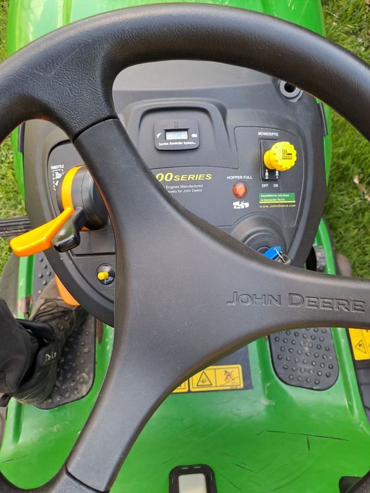 Тракторна Косачка John Deer X155R