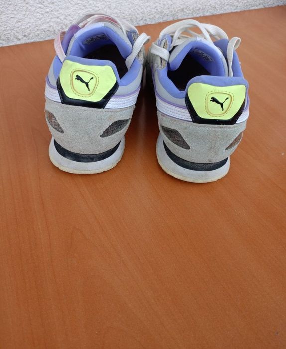 Vând pantofi sport Puma, produs de calitate superioara, mărime 38