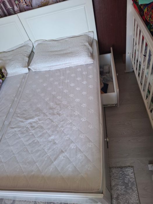 Продам детскую кровать и манеж