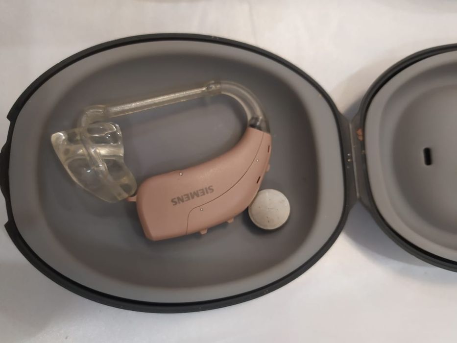 Продам слуховой аппарат