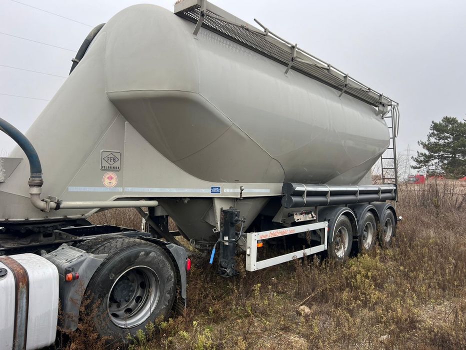 Semiremorcă cisternă SILO FELDBINDER 36.000 L
