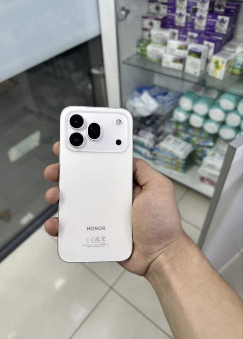 HONOR 600 pro прадаю