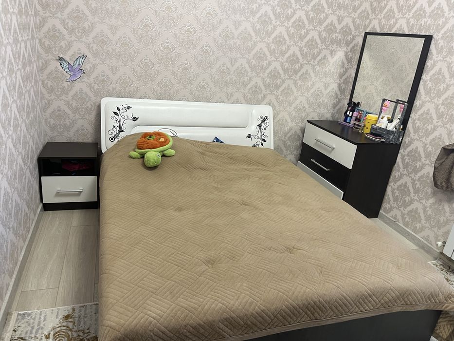 Продам спальнмй гарнитур