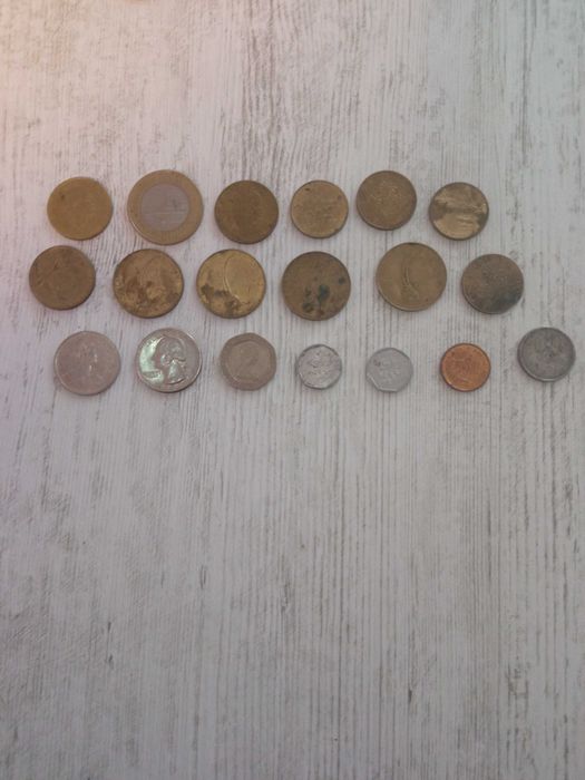 Monede românesti și straine