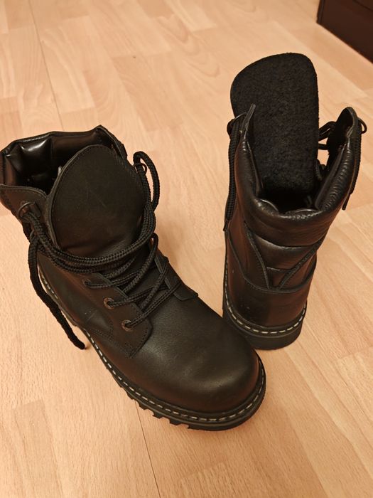 Здравейте продавам зимни обувки.