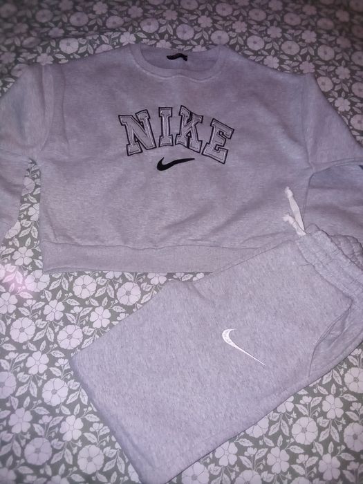 Дамски екипи С размер