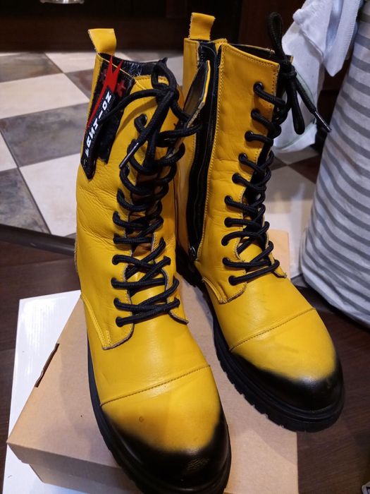 Боти 39-ти номер.