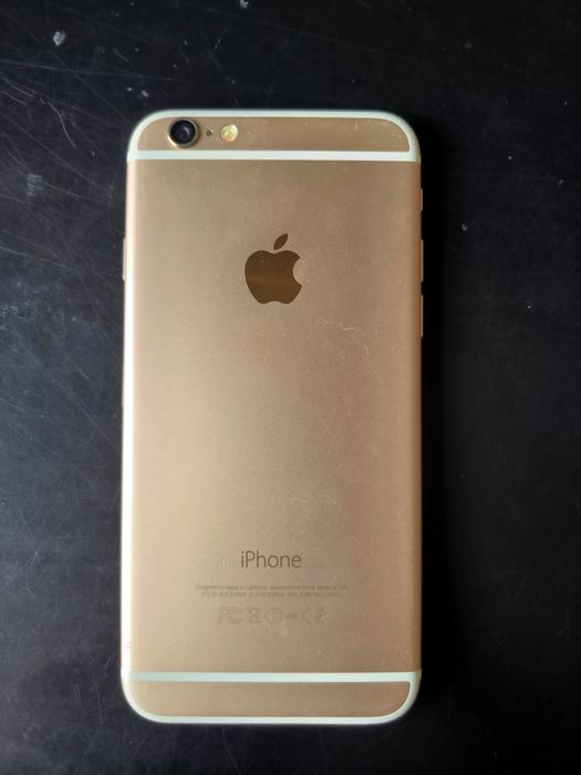 iPhone 6 золотистого цвета
