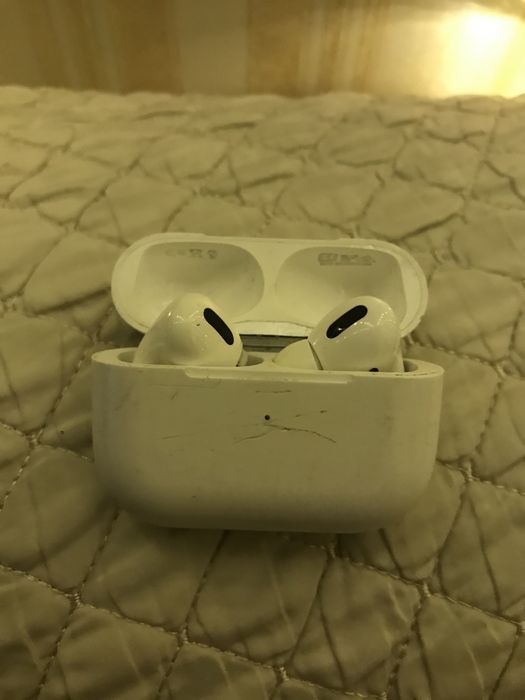 Airpods Pro 1 версии