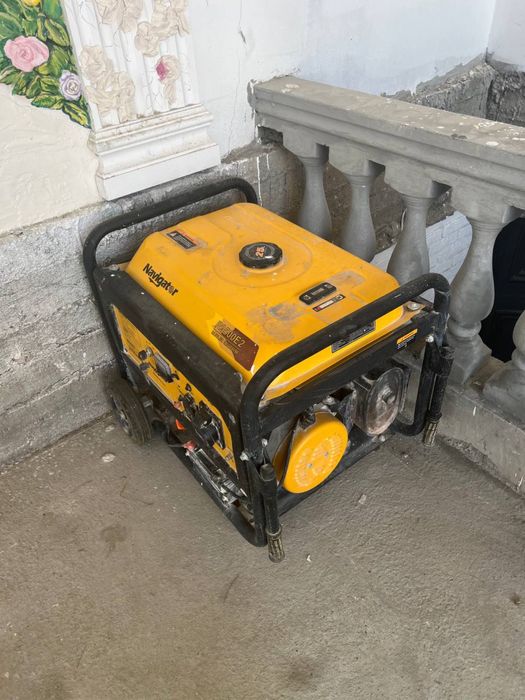 Генератор (движок)  7кВт Б/У