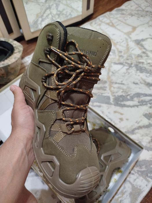 Продаю тактичаскую крассовки