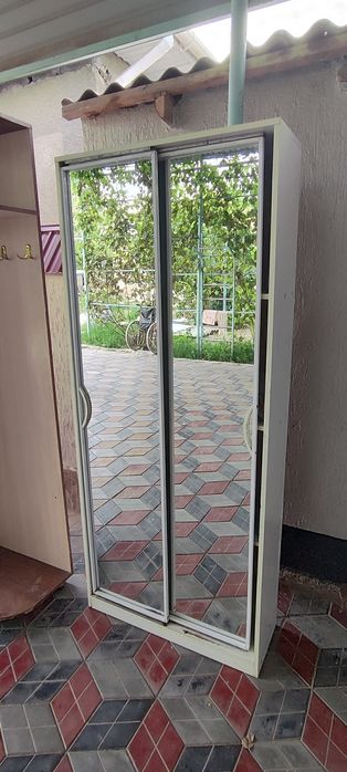 Прихожка и шкаф для ванной