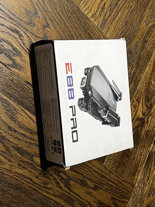 Квадрокоптер Е88 pro