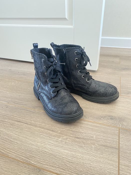 Осенний ботинка