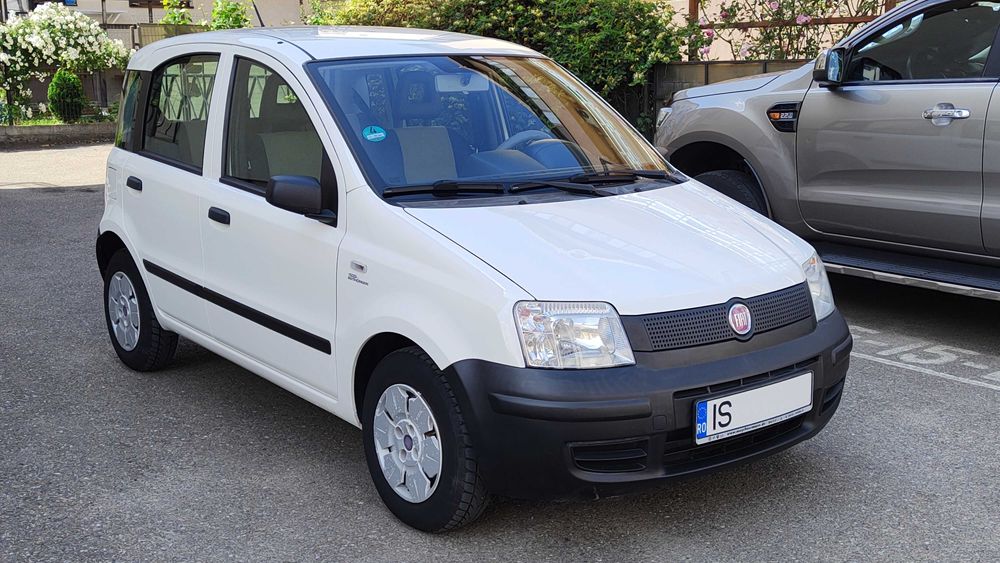 Fiat Panda an fab.2009 servo city geamuri electrice in stare perfecta