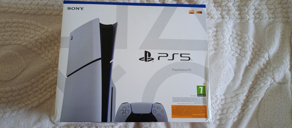 Продаётся Sony Playstation 5