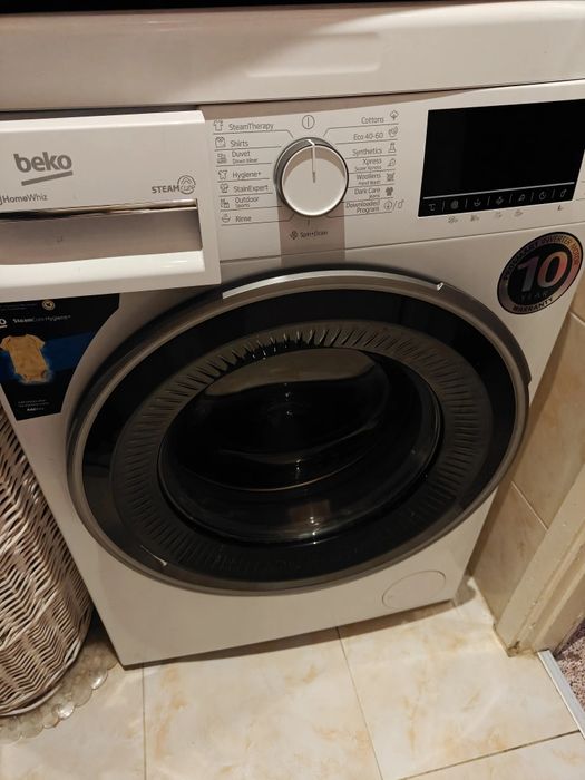 Продавам отлична пералня Beko 9 кг Клас А,  на 2 Години