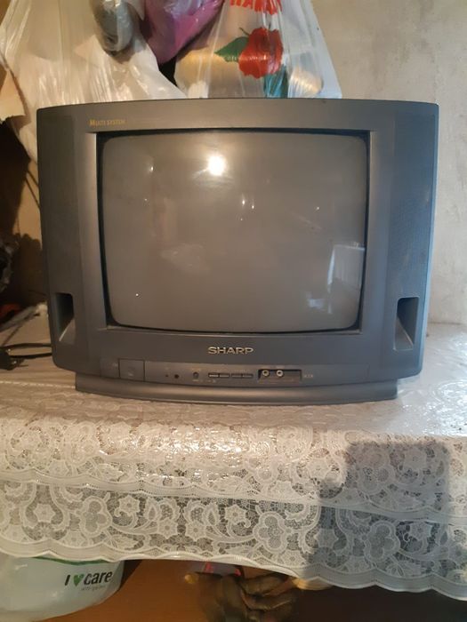 Телевизор SHARP Япония диагональ 34 см