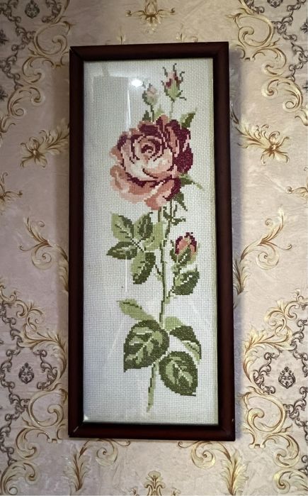 Вышивка крестиком. Ветка разы 64×27 Рамка входит в стоимость.