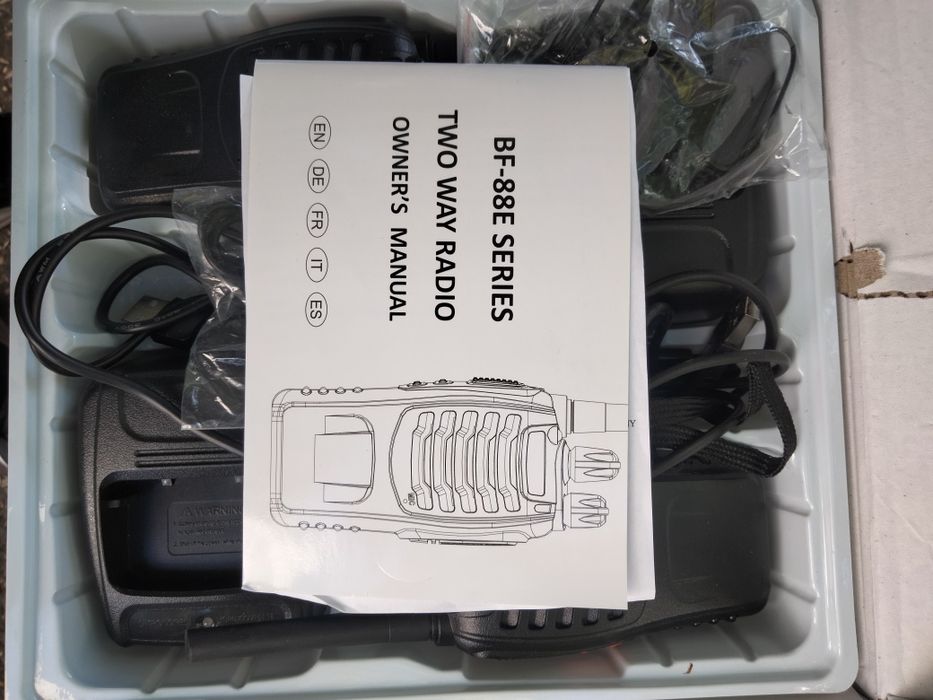 Walkie talkies stații recepție emisie