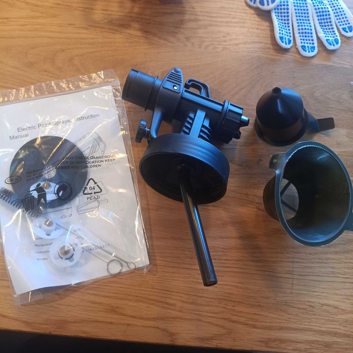 НОВ! Електрически пистолет за боядисване 700W, 1200 мл, 4 медни дюзи