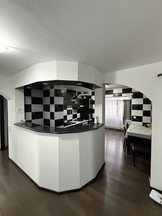 Apartament 3 camere 75mp2