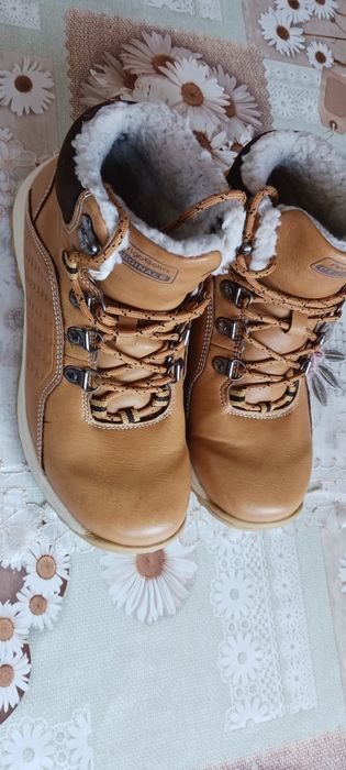 Incaltaminte damă de vânzare! Preț 50 ron per/ pereche!