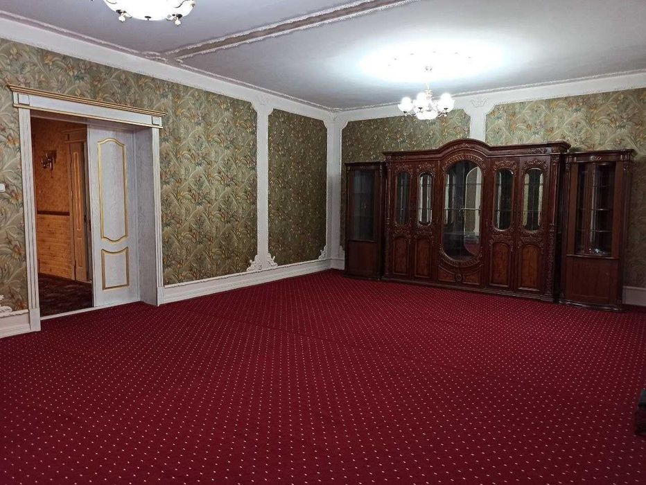 18 сотих ер майдонига эга ҳовли уй сотилади