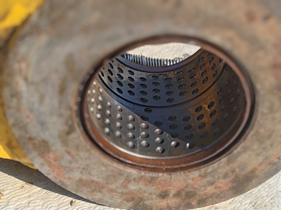 Has cupa excavator Caterpilar 325D