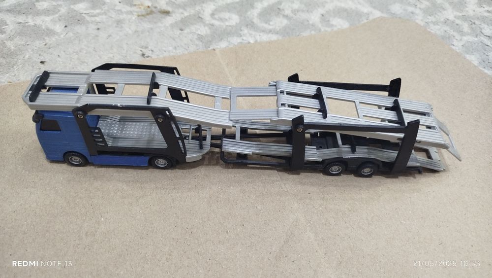 Mini GT mashina 1/64