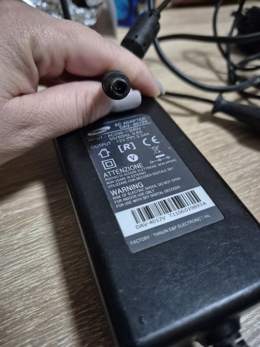 Încărcătoare laptop 3 modele.