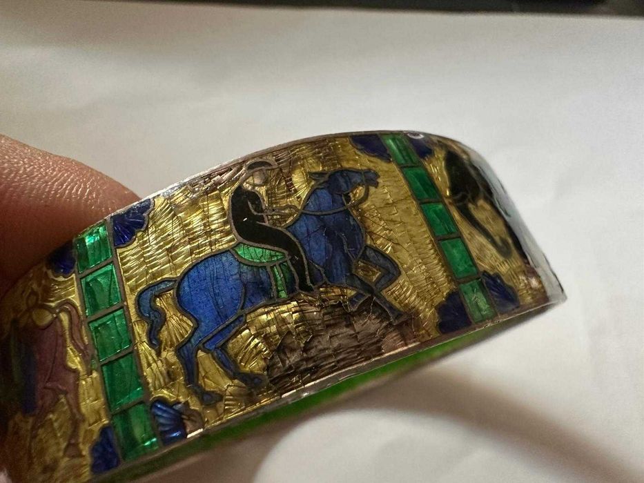 Brățară fixă din argint, decorată cu email