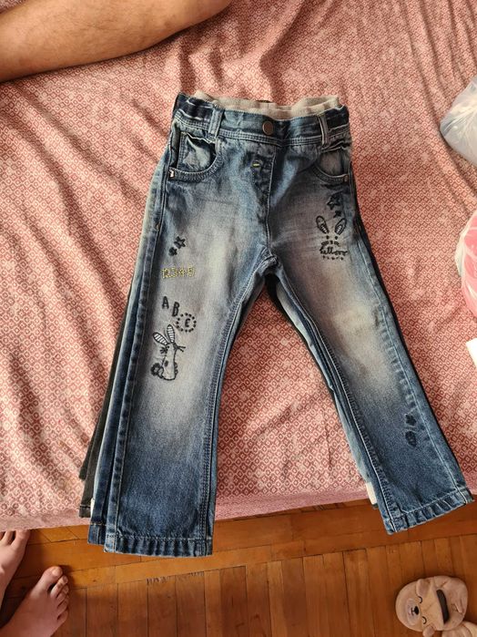 Lot pantaloni, blugi și colanți