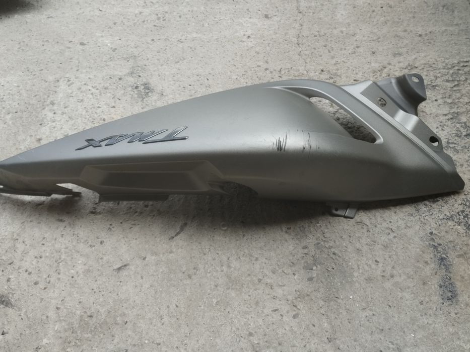 Carena Laterala stanga spate pentru Yamaha Tmax model 2012