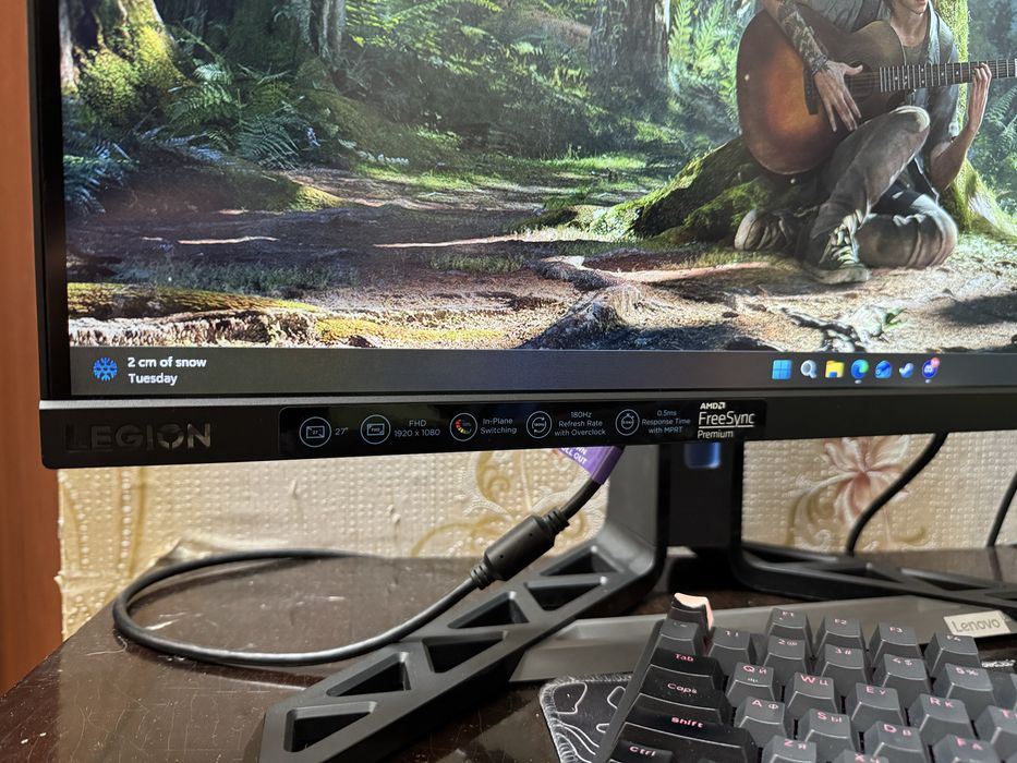 Монитор Lenovo legion 180 герц