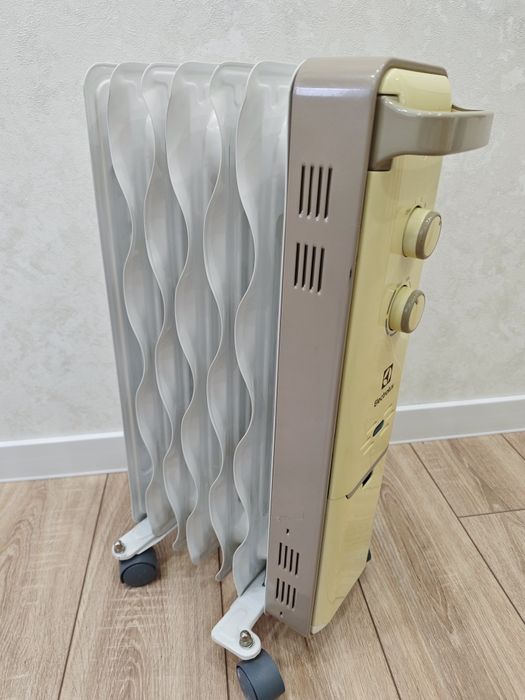 Обогреватель Electrolux