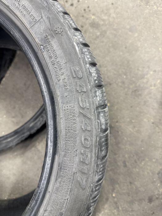 Зимни балон 245/40/17