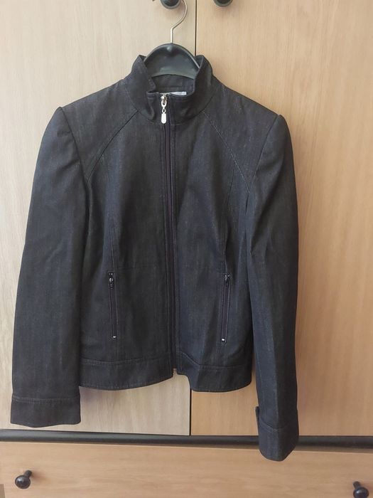 Дамски якета и сака