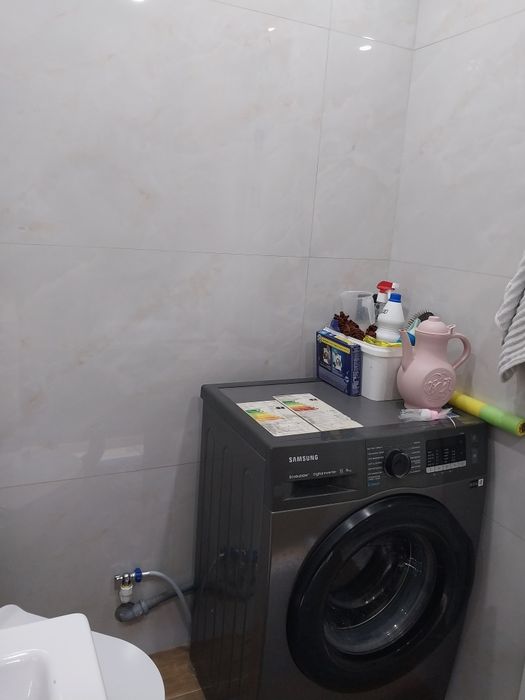 Продам 2 комнатную  квартиру
