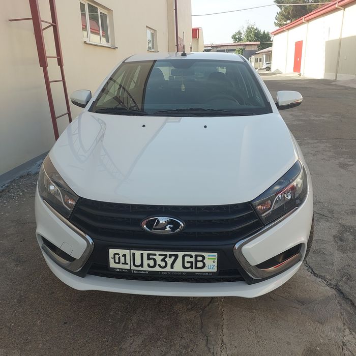 Lada Vesta 1.8 mehanika