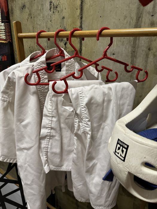 Кимоно, шлем и защита