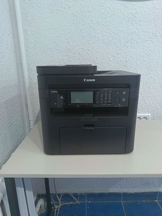 Canon i-SENSYS МФУ (принтер/сканер/копир) — почти новый