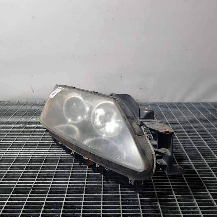 Far Dreapta Mazda CX - 7 2006 - 2012 SUV 4 Usi (1442) Xenon