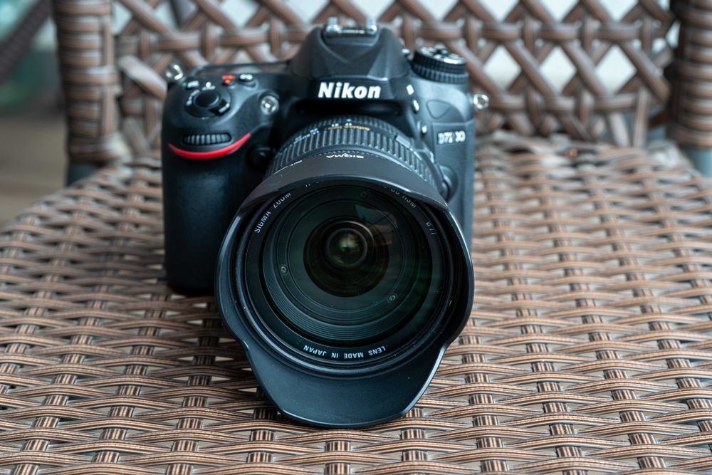 Nikon D7200 + Sigma 17-50mm f/2.8 EX DC OS HSM за Nikon